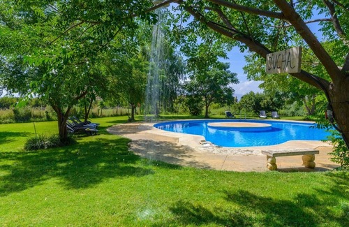 Fonelas Villa | Unforgettable Stay at Cuevas La Chumbera with Pool & Spa