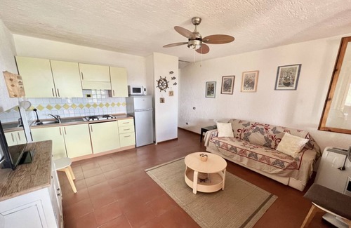 Cugnana Verde Apartment | Scenic Cugnana Verde Apartment with Pool and Sea View