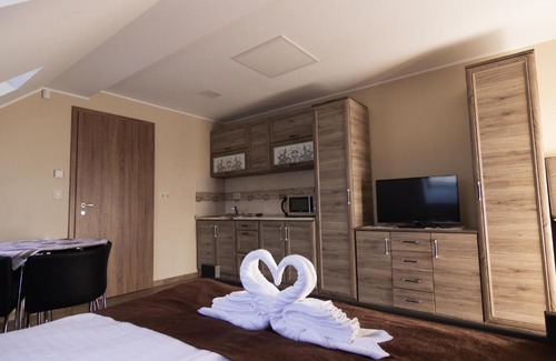 Zirc Apartment | Top-Rated Family Retreat at Cuha-gyöngye Apartmanház