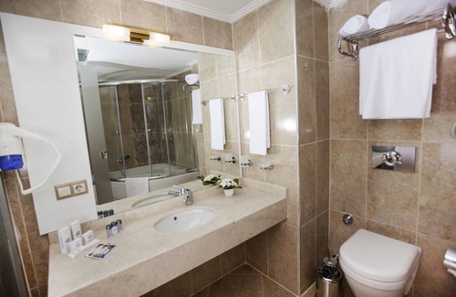 Cukurova Hotel | Explore Cukurova Erten Otel: Family-Friendly & Rated 8.6