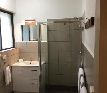Culcairn Hotel | Comfort at Culcairn Motor Inn: 4-Star with Pool & Hot Tub