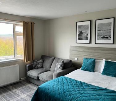 Cullen Hotel | Discover Cullen Bay Hotel: Pet-Friendly & Family-Oriented Stay