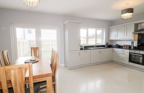Culmore Cottage | Family-Friendly Culmore Point: Top-Rated Stay in Londonderry
