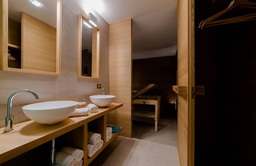 Baia Domizia Hotel | Discover Cumeja: Beach Club Hotel with Ocean Views & Spa