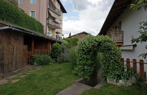 Verla Apartment | Experience Cuore nel Muller: Pet-Friendly Retreat, 9.8/10