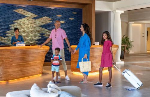 Piscadera Resort | Experience Curaçao Marriott Beach Resort with Private Beach