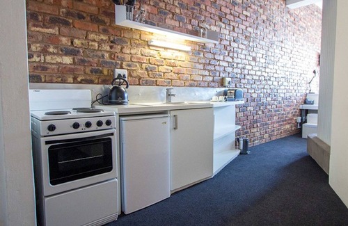 Downtown Johannesburg Hostel | Discover CURIOCITY Johannesburg - A 4-Star Hostel Experience