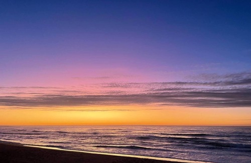 Curl Curl Cottage | Family-Friendly Curl Curl Beach Cottage Retreat Awaits You