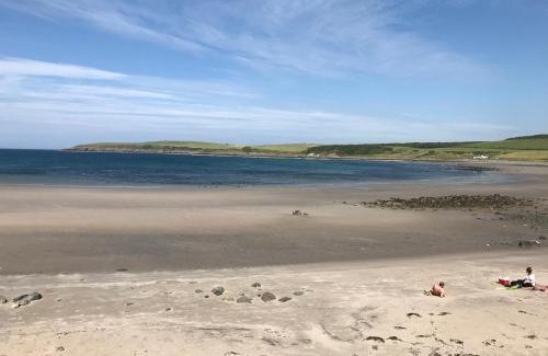 Port Logan Apartment | Cozy Curlew Cottage with Oceanfront Views & Pet Friendly