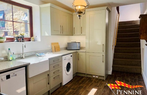 Coanwood House | Discover Curlew Cottage: Family-Friendly in Scenic Countryside