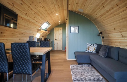 Yockenthwaite Cottage | Curlew