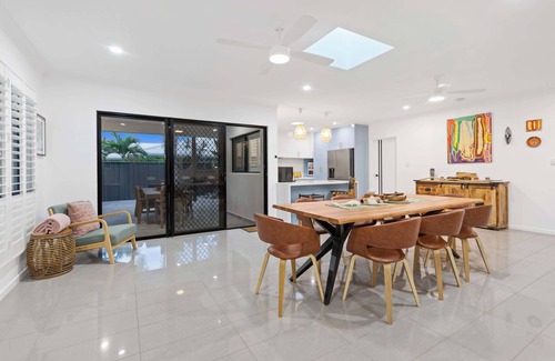 Kewarra Beach House | Curlews Nest - Pool, BBQ and Beach