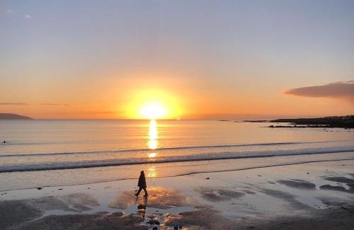 Rossaveel Apartment | Curlews Rest - Ideal Base for Exploring the Aran Islands