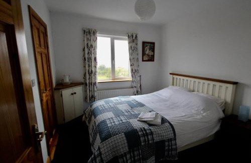 Rossaveel Apartment | Curlews Rest - Ideal Base for Exploring the Aran Islands