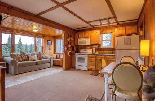 Rangeley Plantation Cabin | Scenic Curley Cabin with Mountain & Lake Views and Kitchen