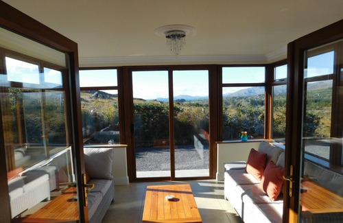 Adrigole House | Discover Curragh Heights: Year-Round Rentals and Ocean Views