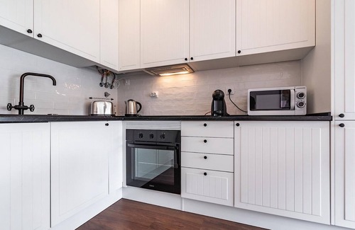 Santa Isabel Apartment | Currant Apartment: Ideal for Families with Wifi & Terrace