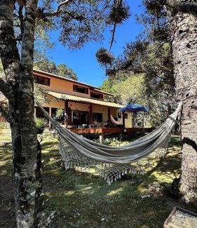 Campo Alegre House | Unwind at Casa dos Pássaros - Campo Alegre, 4-Star Retreat