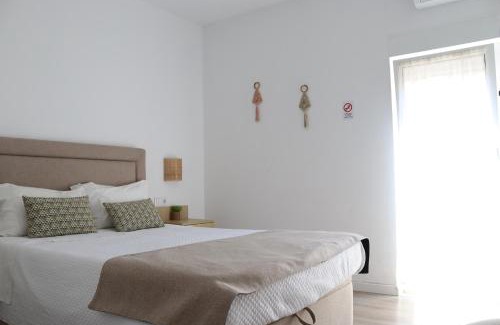 Ilhavo House | Highly Rated Curtido House Suits with Family-Friendly Amenities