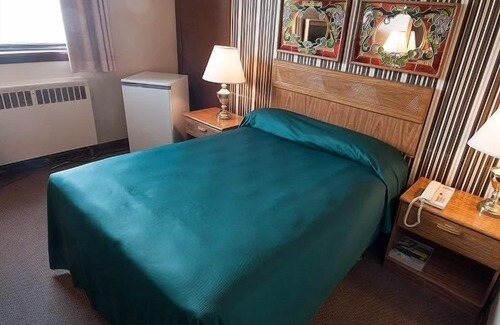 East Kildonan Hotel | Budget-Friendly Stay at Curtis Gordon Motor Hotel