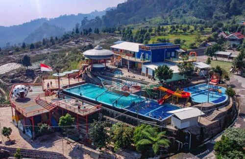 Cibodas Cabin | Discover Curug Ciherang Villa & Glamping with Pool Access