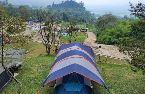 Cibodas Cabin | Discover Curug Ciherang Villa & Glamping with Pool Access
