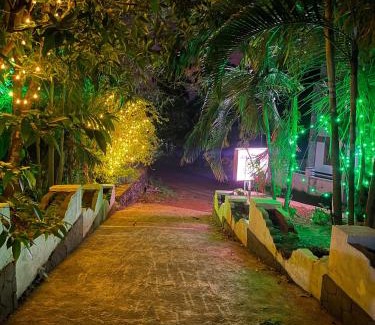 Lakkidi House | Curved Comforts