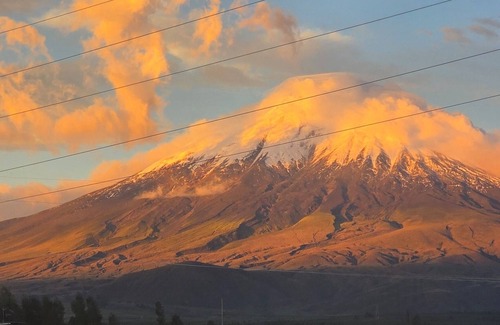 Cotopaxi Hostel | Cozy Cuscungo Cotopaxi Hostel with Spa and Restaurant