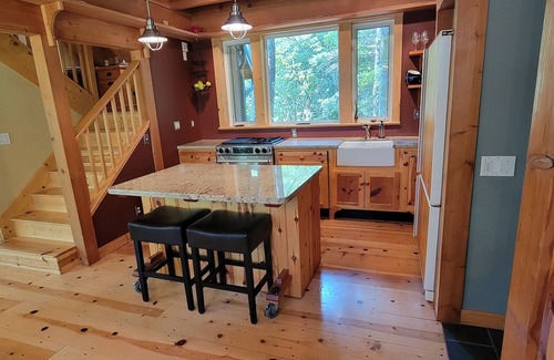 Port Orford Cabin | Pet-Friendly A Frame Cabin with Firepit & Beach Access