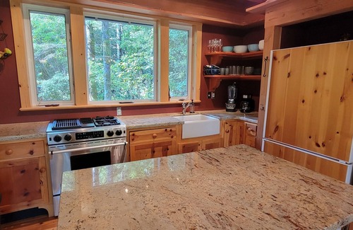 Port Orford Cabin | Pet-Friendly A Frame Cabin with Firepit & Beach Access