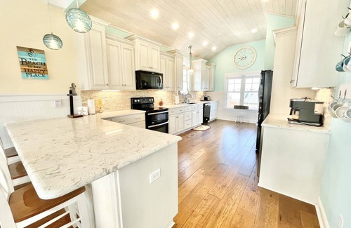 Sunset Beach House | Beautiful Beach Home with Private Pool & Top Guest Rating