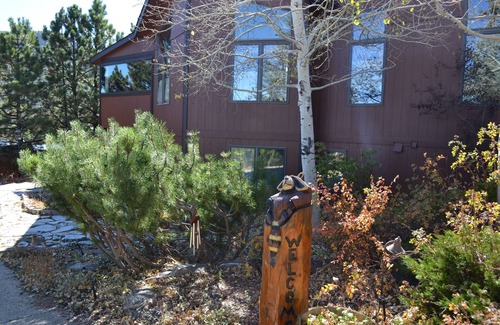 Estes Park House | Family-Friendly Estes Park Home with Spa and Hot Tub