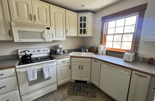 Eel Point House | Private Ocean View Home in Fishers Landing - Rated 10/10