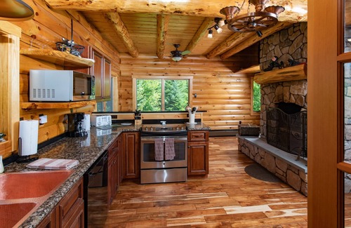 Twin Mountain Cabin | Experience a Custom Built Log Cabin Near Mt Washington
