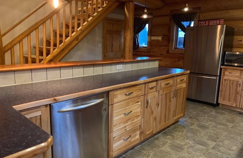 Logan Lake House | Idyllic Log Home Retreat Near Scenic Lakes - 10/10 Rating