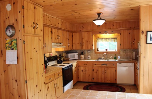 Franklin Cottage | Exceptional Waterfront Cottage with Pool and Ocean Views