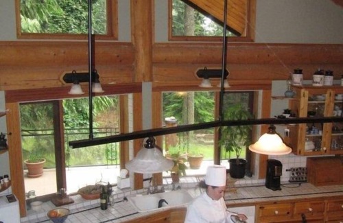 Mission Cabin | Custom Canadian Log Home nestled in the heart of the BC rainforest