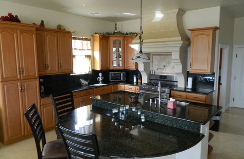 Pahrump House | Ultimate Family Retreat with Kitchen, BBQ & Pool Access