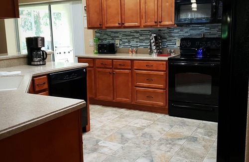 Homosassa House | Ideal Retreat with Boat Parking, Pool & Oceanfront Views