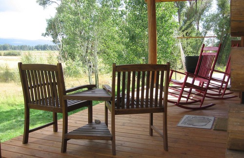 Clawson Cabin | Stylish Log Cabin with Teton Views & Hot Tub Near Parks