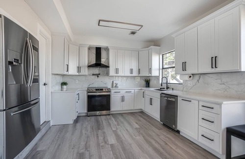 Crownridge of Texas House | Modern Hill Country Home with Scenic Views & Game Room