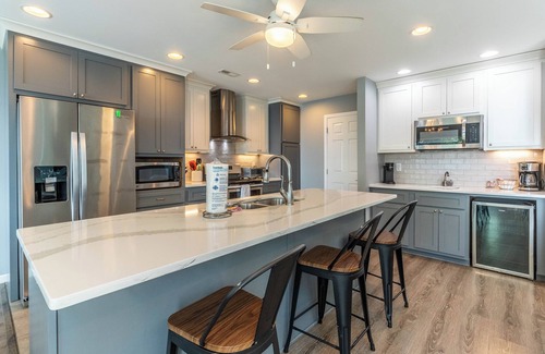 Bryson City Cabin | Customer Appreciation Year! See Discount information in Ad