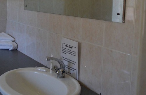 Chinhoyi Hotel | Discover Comfort at Cut Hotel with Family-Friendly Amenities