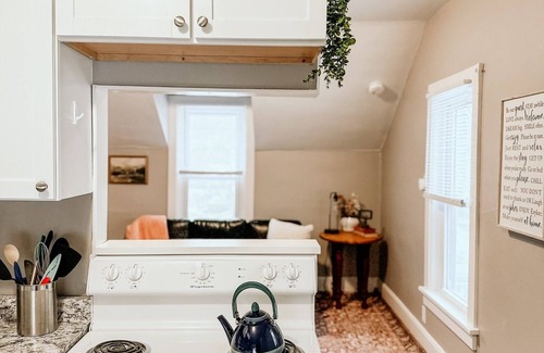 Manistee Apartment | Charming 1 Bedroom Apartment Near Beaches & Downtown Manistee
