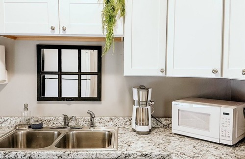 Manistee Apartment | Charming 1 Bedroom Apartment Near Beaches & Downtown Manistee
