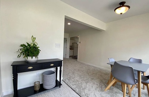 Moline House | Inviting 2-Bedroom Retreat for Your Perfect Getaway