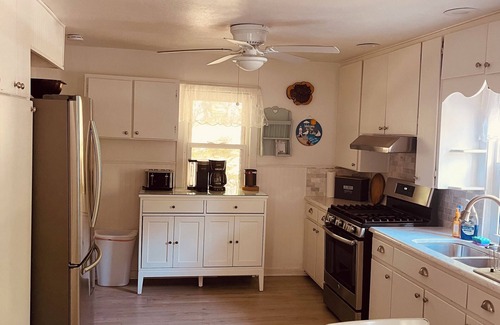 Higgins Lake Cottage | Charming 4-Bed Cottage with Lake View and Dock Access