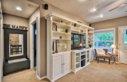 Boring House | Charming PDX Area Townhouse - Guest Rated 9.7/10!