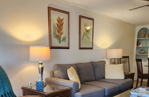 Everglades City Villa | Cozy Villa in Everglades with Pool & Breakfast Included