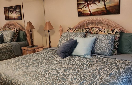 Everglades City Villa | Cozy Villa in Everglades with Pool & Breakfast Included